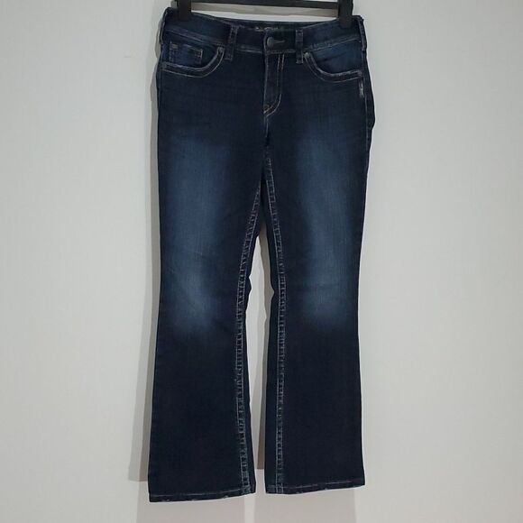 SILVER Suki dark wash mid rise 30x32 boot cut jeans - Picture 3 of 8